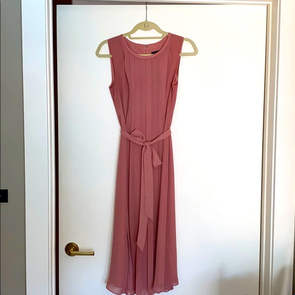 Pink pleated Ann Taylor midi dress